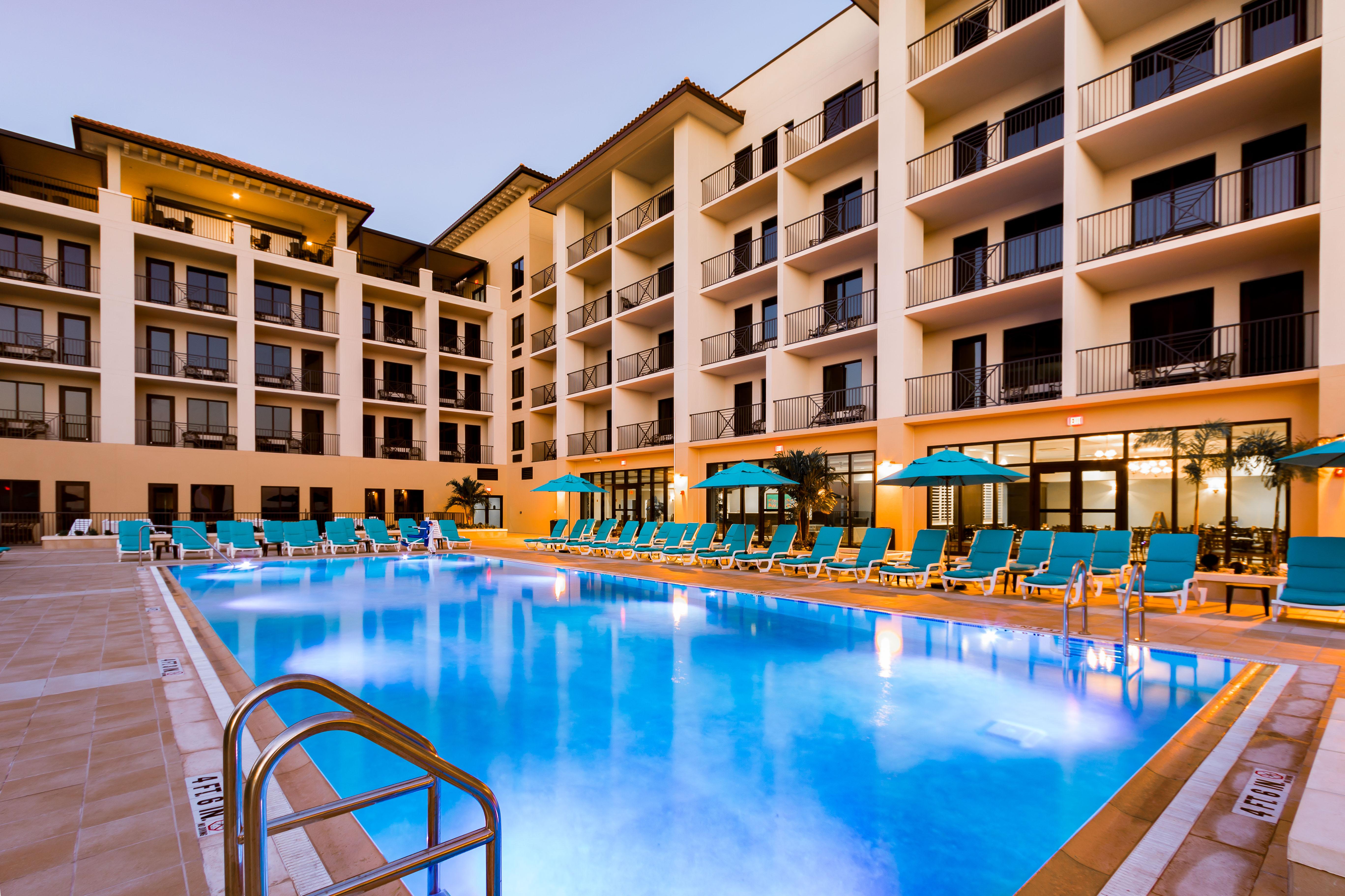 Hotel Edge Clearwater 4*